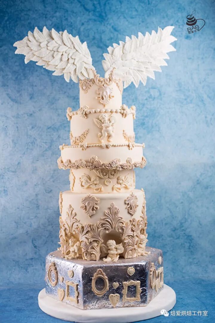 Fondant Cakes by Beiai Baking